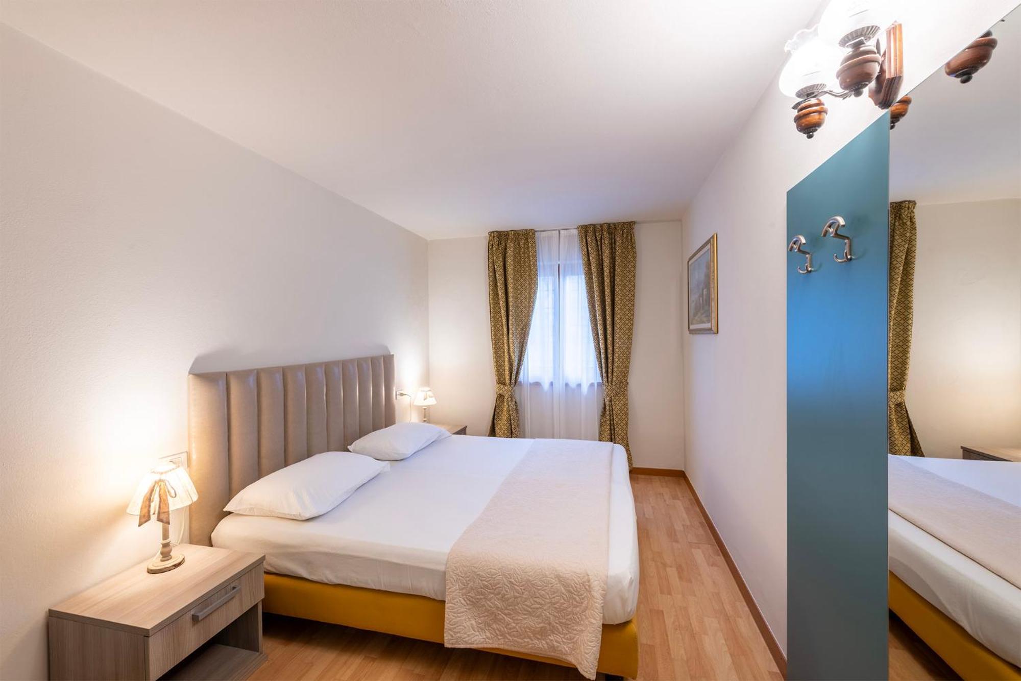 Hotel Pineta Campi Tremosine Kültér fotó